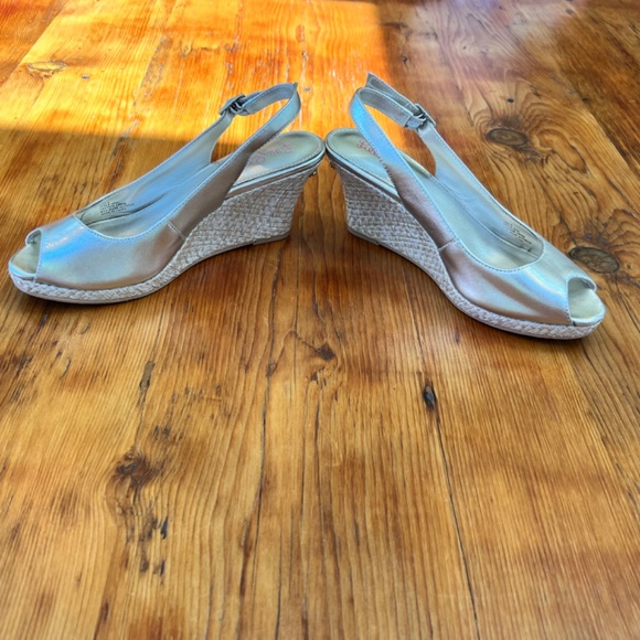 Lilly Pulitzer Gigi Wedge Sandals Women's Gold Metallic Size‎ 8 EUC - Picture 5 of 15